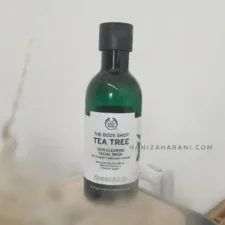 THE BODY SHOP TEA TREE FACE WASH